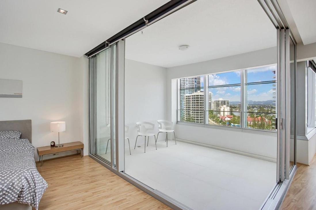 Sky Point Tower - Private Apartment